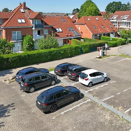 Ferienwohnpark Amselweg 11 * Kellenhusen